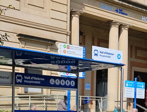 Blue Bus shelters at the Vall d’Hebron Hospital